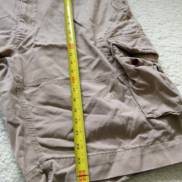 Polo by Ralph Lauren khaki cargo shorts Size 44T - Picture 13 of 15